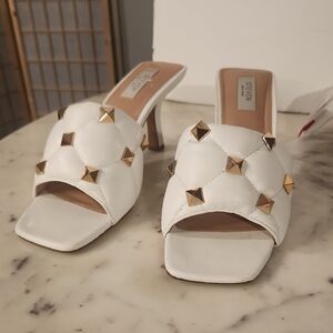 STEVEN by Steve Madden White Quilted Mule Heels with Gold Studs